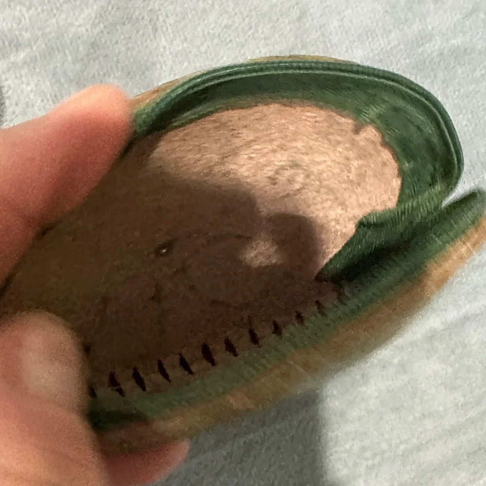 Leaf-Shaped Leather Small Wristlet with 3-D Ladybug NWOT